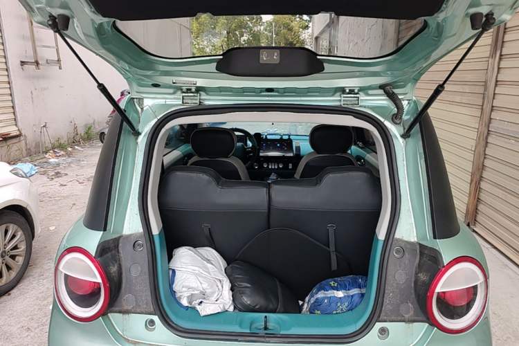 Used CHANGAN NEVO Lumin 2022 210km Sweet Edition Trunk