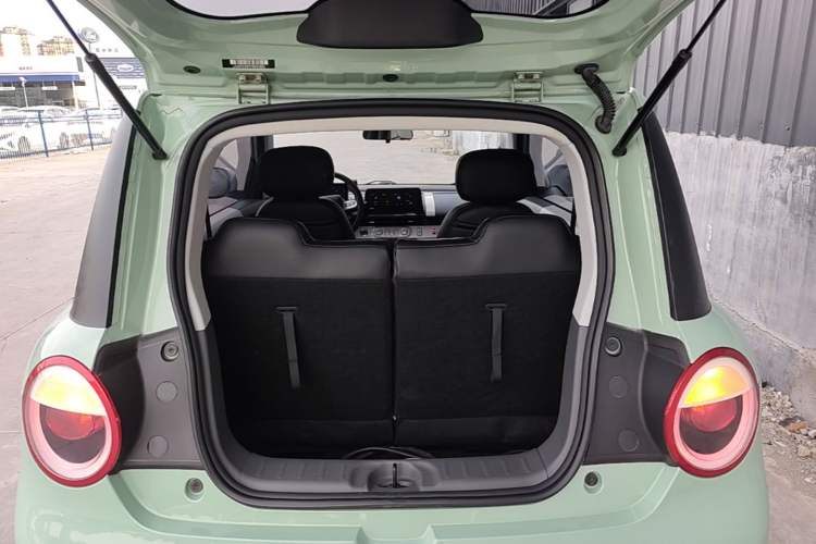 Used CHANGAN NEVO Lumin 2022 210km Sweet Edition Trunk