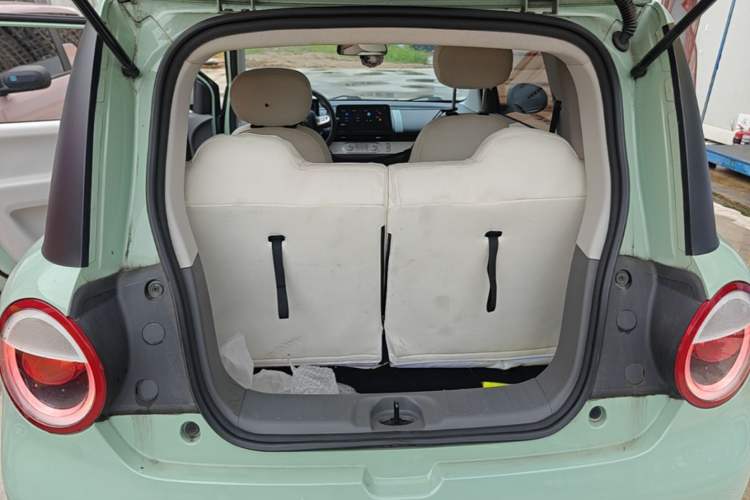 Used CHANGAN NEVO Lumin 2022 210km Sweet Edition Trunk