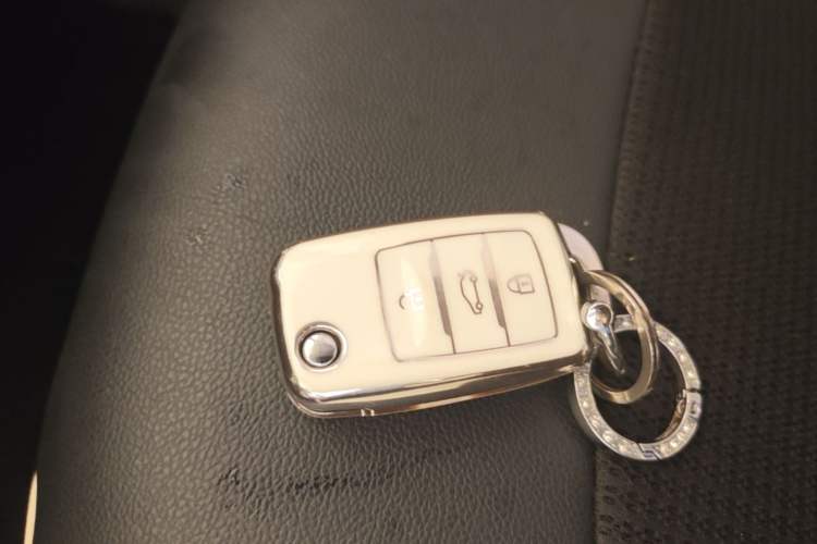 Used CHANGAN NEVO Lumin 2022 155 km – Refreshingly Sweet Edition Vehicle Key