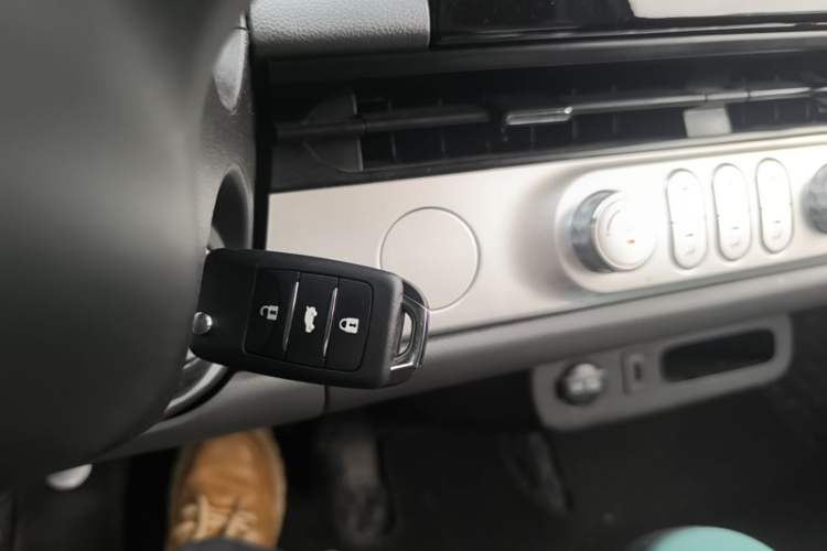 Used CHANGAN NEVO Lumin 2022 155 km – Refreshingly Sweet Edition Vehicle Key