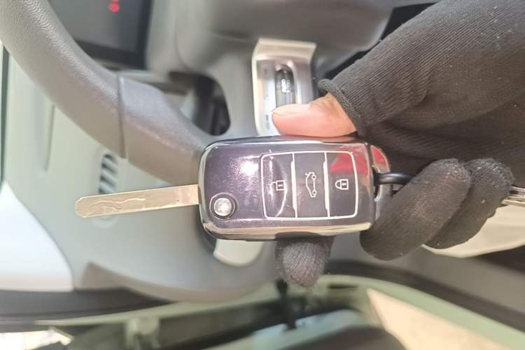 Used CHANGAN NEVO Lumin 2022 155 km – Refreshingly Sweet Edition Vehicle Key