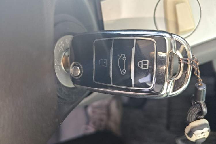 Used CHANGAN NEVO Lumin 2022 155 km – Refreshingly Sweet Edition Vehicle Key