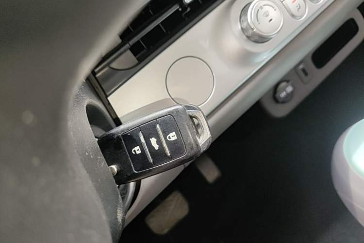 Used CHANGAN NEVO Lumin 2022 210km Sweet Edition Vehicle Key