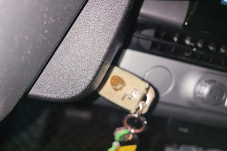 Used CHANGAN NEVO Lumin 2022 155 km – Refreshingly Sweet Edition Vehicle Key