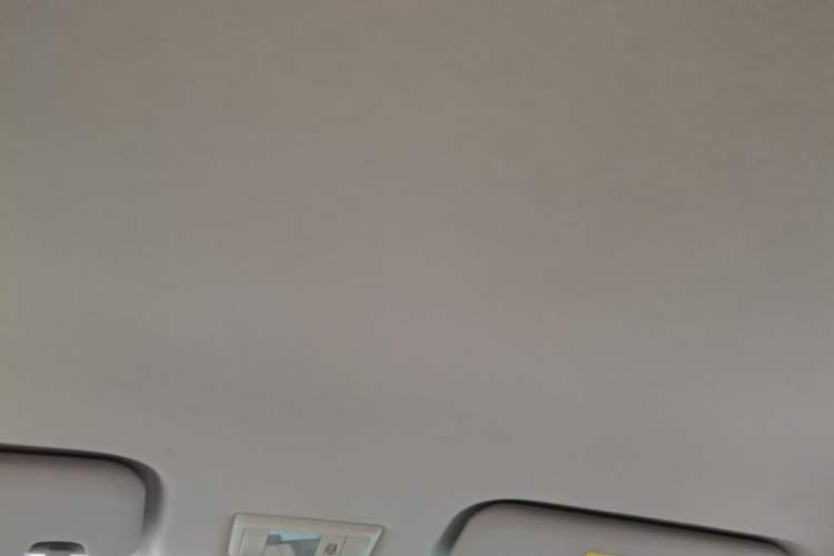 Used CHANGAN NEVO Lumin 2022 155 km – Refreshingly Sweet Edition Headliner