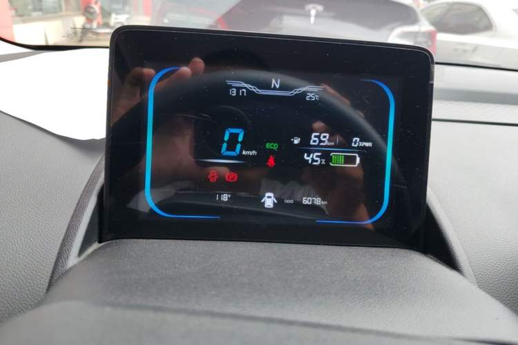 Used CHANGAN NEVO Lumin 2022 155 km – Refreshingly Sweet Edition Instrument Cluster
