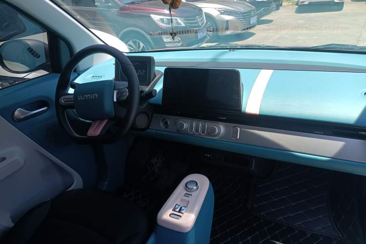 Used CHANGAN NEVO Lumin 2022 210km Sweet Edition Interior 3