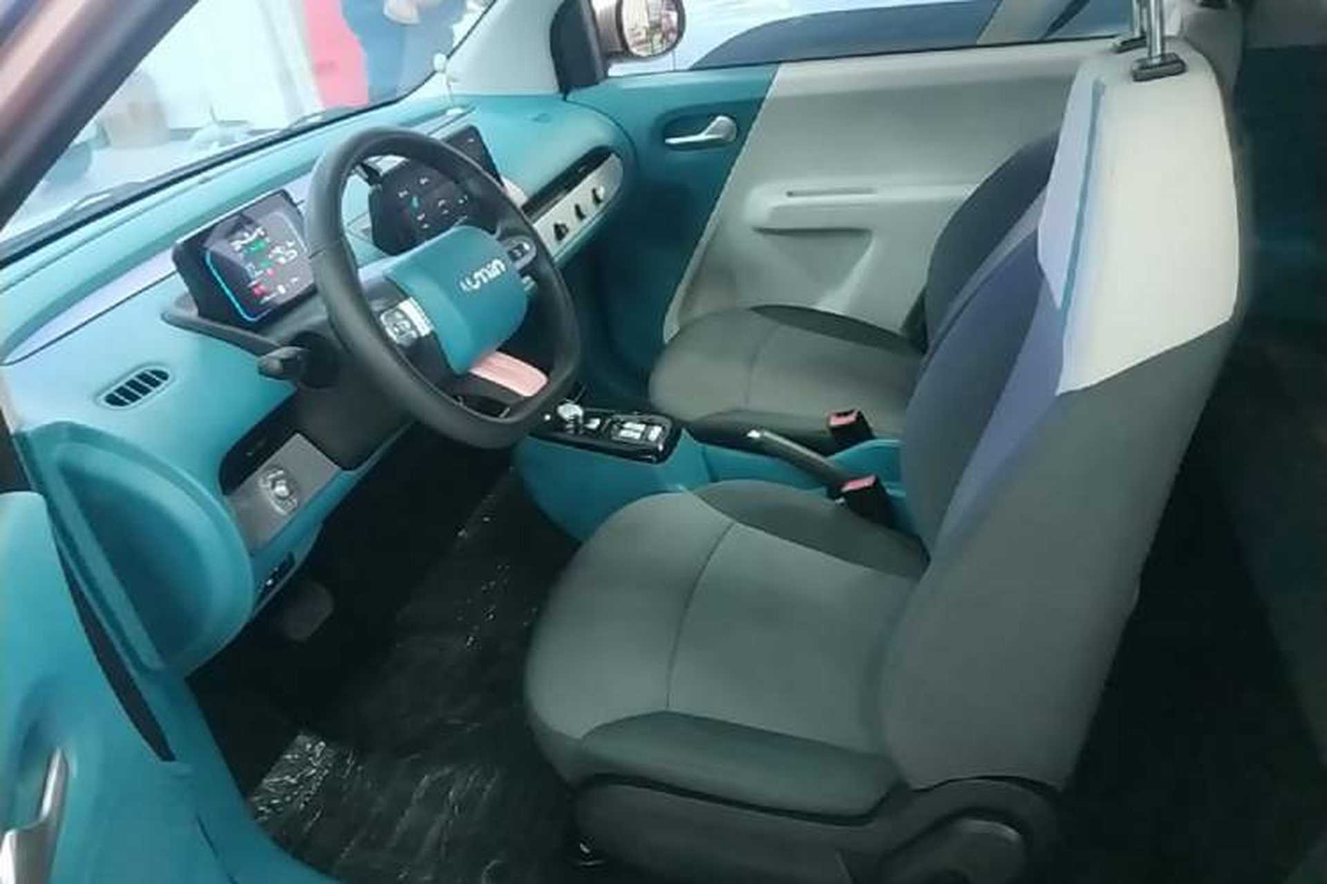Used CHANGAN NEVO Lumin 2022 155 km – Refreshingly Sweet Edition Left Front Seat