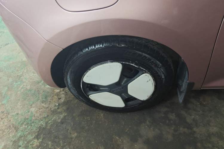 Used CHANGAN NEVO Lumin 2022 210km Sweet Edition Left Front Wheel Hub