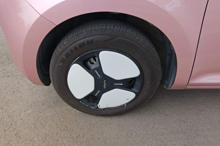 Used CHANGAN NEVO Lumin 2022 210km Sweet Edition Left Front Wheel Hub