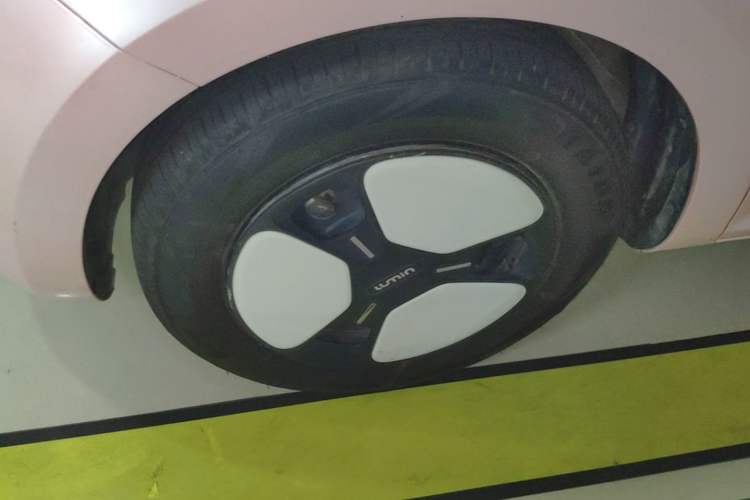 Used CHANGAN NEVO Lumin 2022 210km Sweet Edition Left Front Wheel Hub