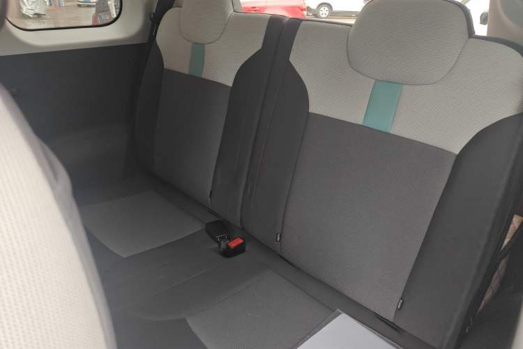 Used CHANGAN NEVO Lumin 2022 210km Sweet Edition Left Rear Seat