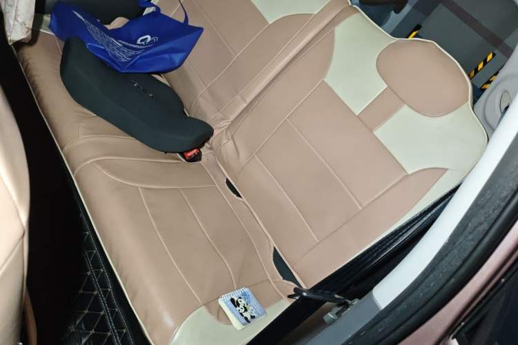 Used CHANGAN NEVO Lumin 2022 210km Sweet Edition Left Rear Seat