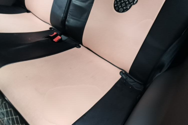 Used CHANGAN NEVO Lumin 2022 155 km – Refreshingly Sweet Edition Left Rear Seat