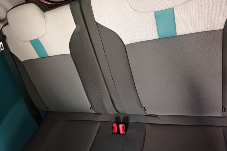 Used CHANGAN NEVO Lumin 2022 155 km – Refreshingly Sweet Edition Left Rear Seat