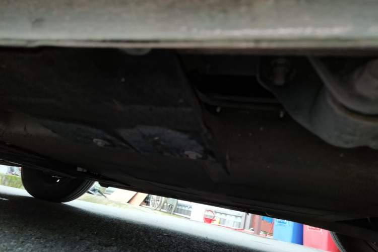 Used CHANGAN NEVO Lumin 2022 155 km – Refreshingly Sweet Edition Left Side Sill