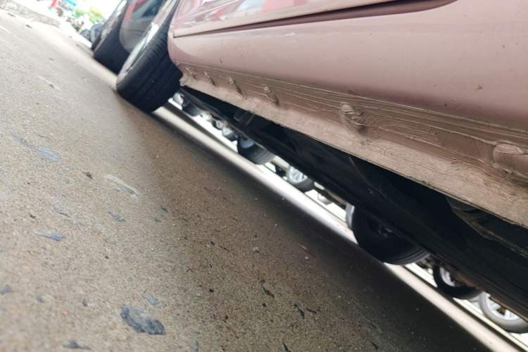 Used CHANGAN NEVO Lumin 2022 155 km – Refreshingly Sweet Edition Left Side Sill