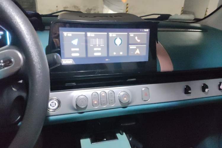 Used CHANGAN NEVO Lumin 2022 301km Honey-Sweet Version Audio And AC Panel