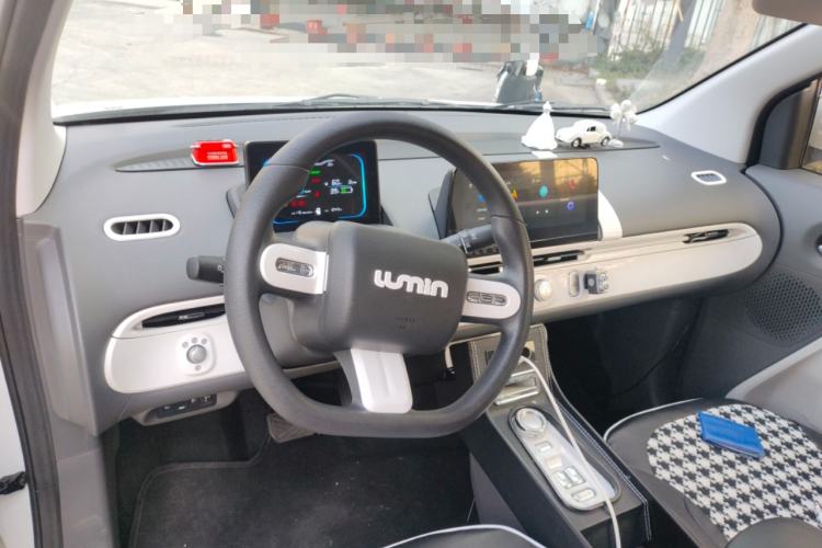 Used CHANGAN NEVO Lumin 2022 155 km – Refreshingly Sweet Edition Center Console