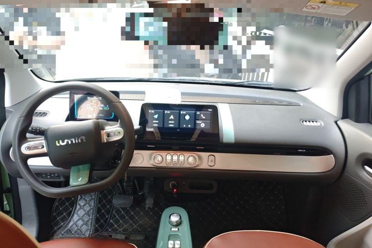Used CHANGAN NEVO Lumin 2022 210km Sweet Edition Center Console