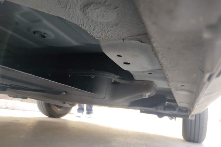 Used CHANGAN NEVO Lumin 2022 155 km – Refreshingly Sweet Edition Chassis Front Left