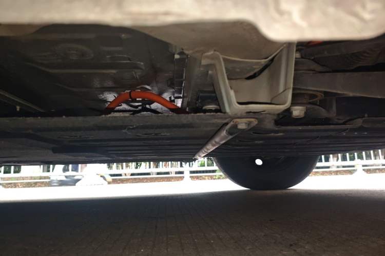 Used CHANGAN NEVO Lumin 2022 210km Sweet Edition Chassis Front Right