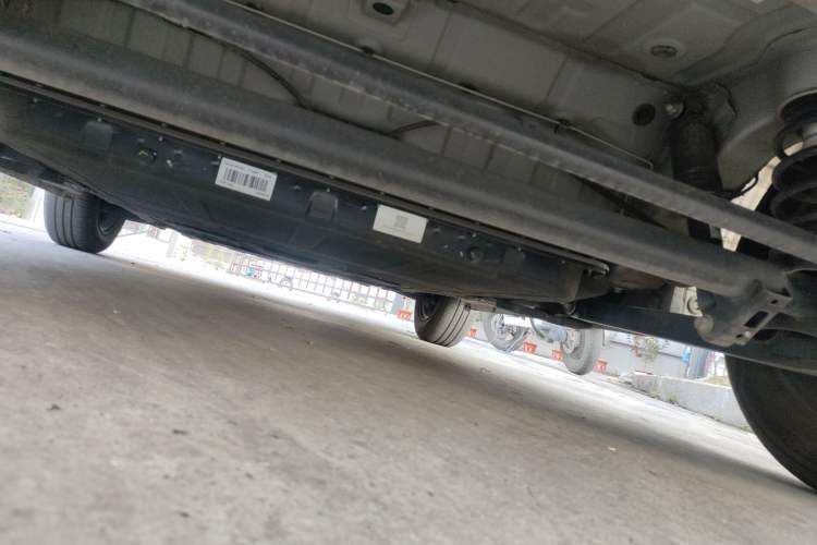 Used CHANGAN NEVO Lumin 2022 155 km – Refreshingly Sweet Edition Chassis Rear