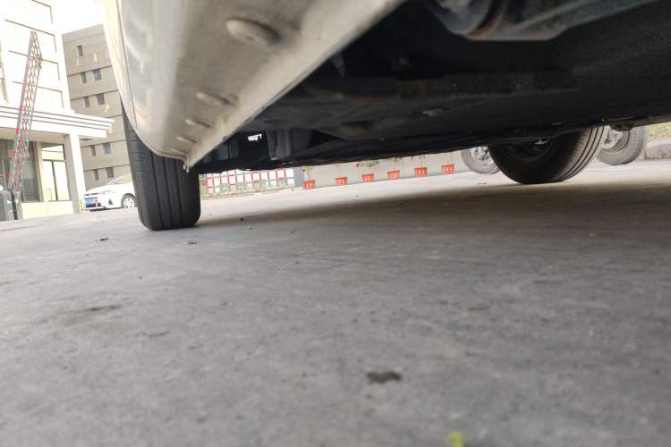 Used CHANGAN NEVO Lumin 2022 155 km – Refreshingly Sweet Edition Chassis Rear Left