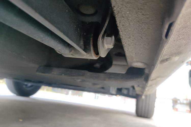 Used CHANGAN NEVO Lumin 2022 155 km – Refreshingly Sweet Edition Chassis Rear Right