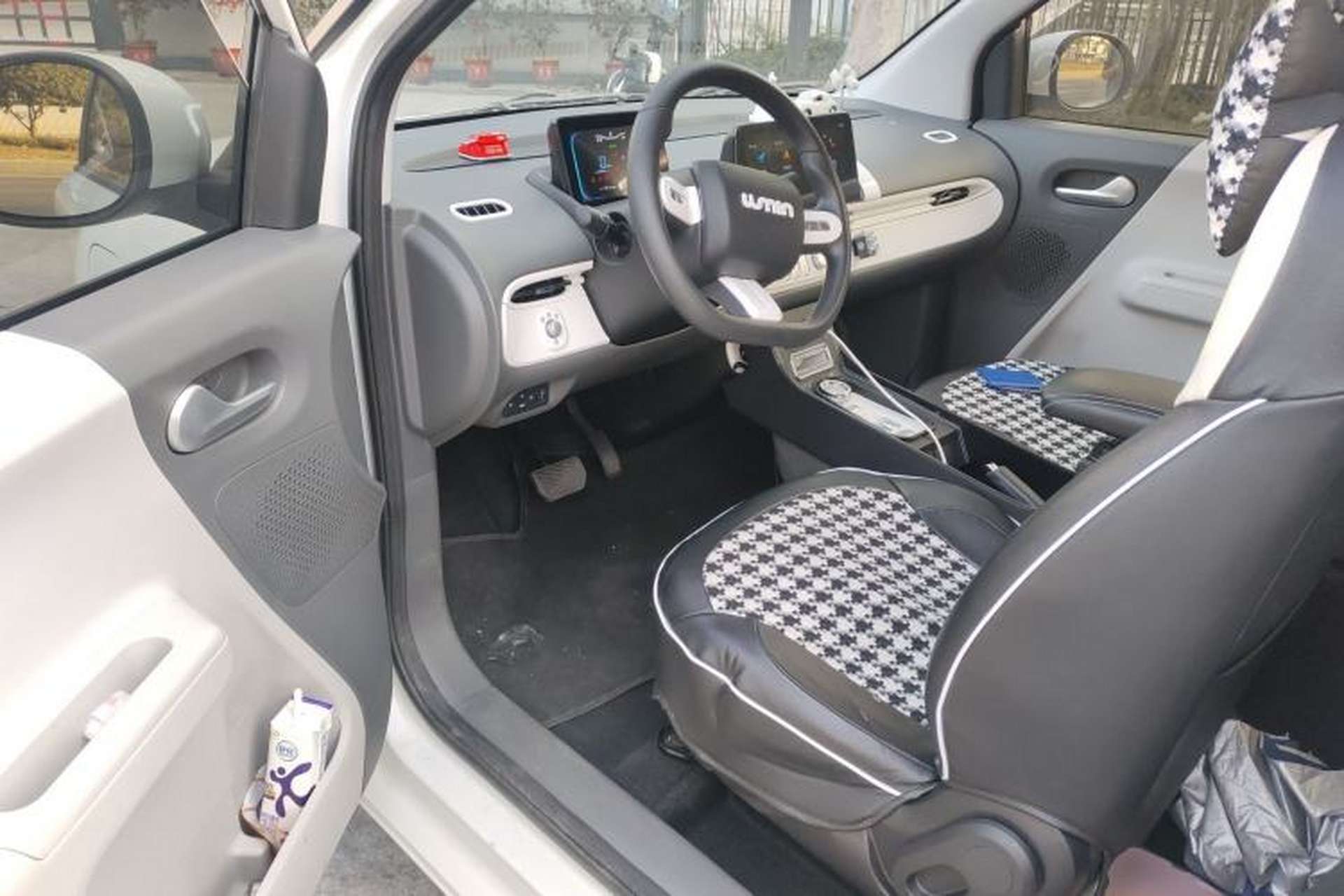Used CHANGAN NEVO Lumin 2022 155 km – Refreshingly Sweet Edition Driver Seat
