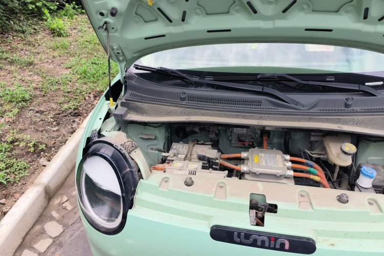 Used CHANGAN NEVO Lumin 2022 210km Sweet Edition Engine Bay Right