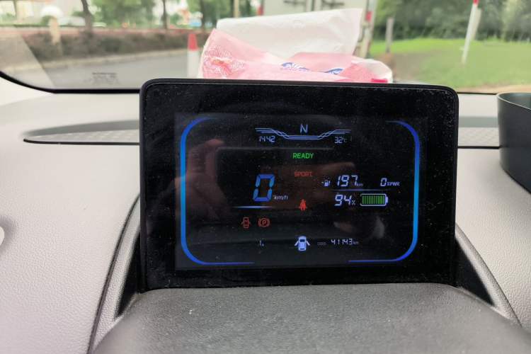 Used CHANGAN NEVO Lumin 2022 210km Sweet Edition Instrument Cluster