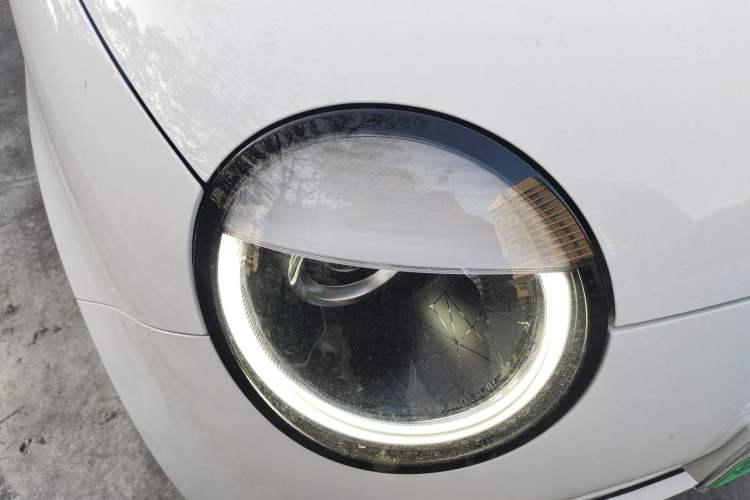 Used CHANGAN NEVO Lumin 2022 155 km – Refreshingly Sweet Edition Right Front Headlight