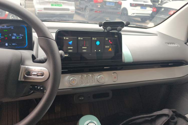 Used CHANGAN NEVO Lumin 2022 210km Sweet Edition Audio And AC Panel