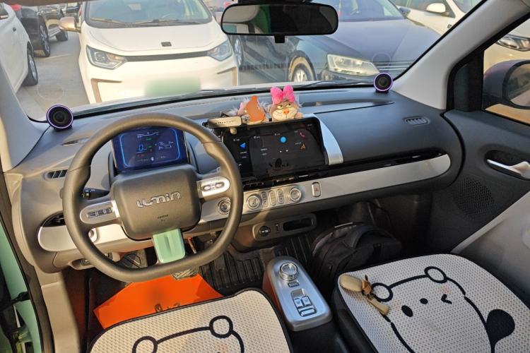 Used CHANGAN NEVO Lumin 2022 210km Sweet Edition Center Console