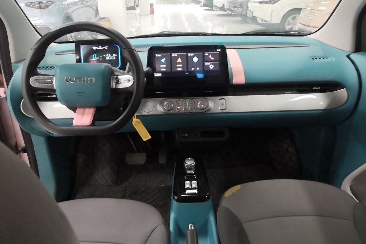 Used CHANGAN NEVO Lumin 2022 210km Sweet Edition Center Console