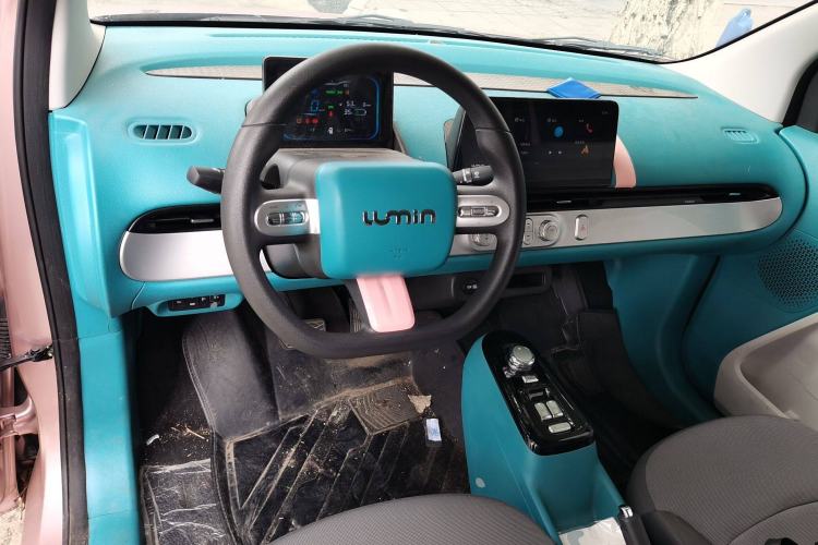Used CHANGAN NEVO Lumin 2022 155 km – Refreshingly Sweet Edition Center Console