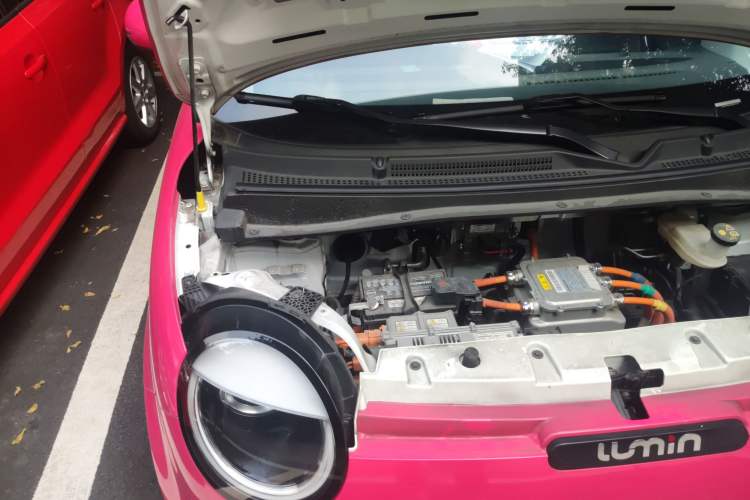 Used CHANGAN NEVO Lumin 2022 210km Sweet Edition Engine Bay Right