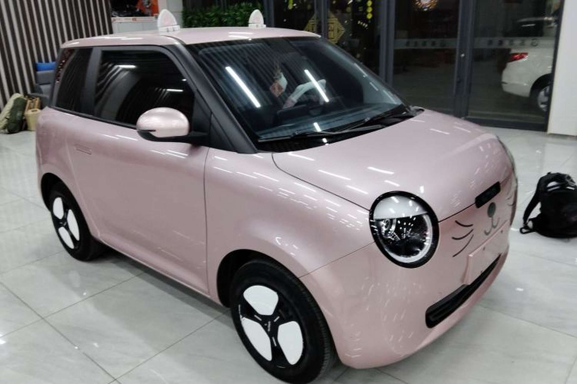 Used CHANGAN NEVO Lumin 2022 210km Sweet Edition Exterior 2