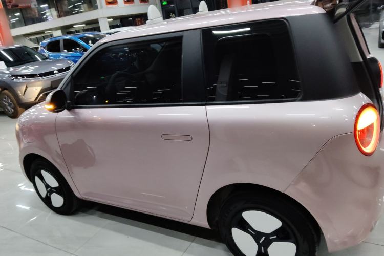 Used CHANGAN NEVO Lumin 2022 210km Sweet Edition Exterior 3