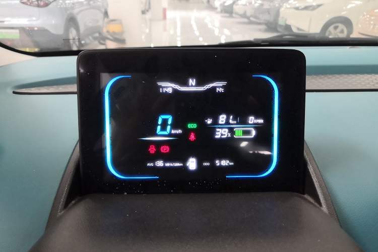 Used CHANGAN NEVO Lumin 2022 210km Sweet Edition Instrument Cluster