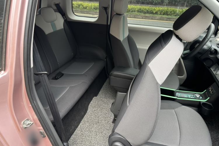 Used CHANGAN NEVO Lumin 2022 210km Sweet Edition Interior 4