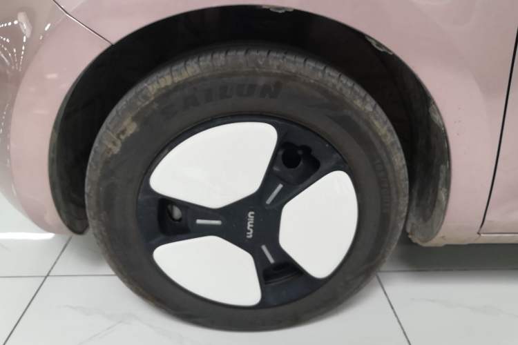 Used CHANGAN NEVO Lumin 2022 210km Sweet Edition Left Front Wheel Hub