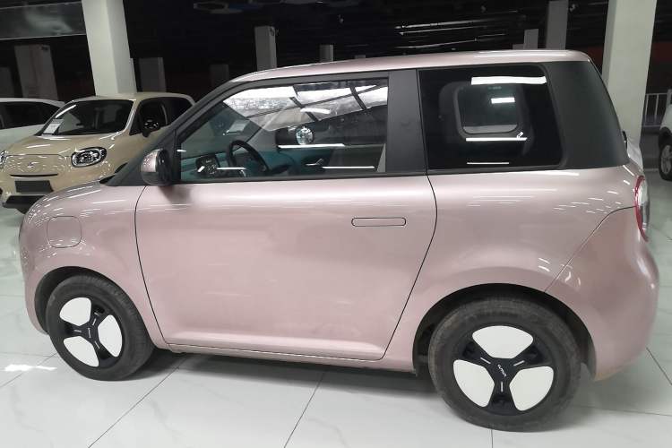 Used CHANGAN NEVO Lumin 2022 210km Sweet Edition Left Side