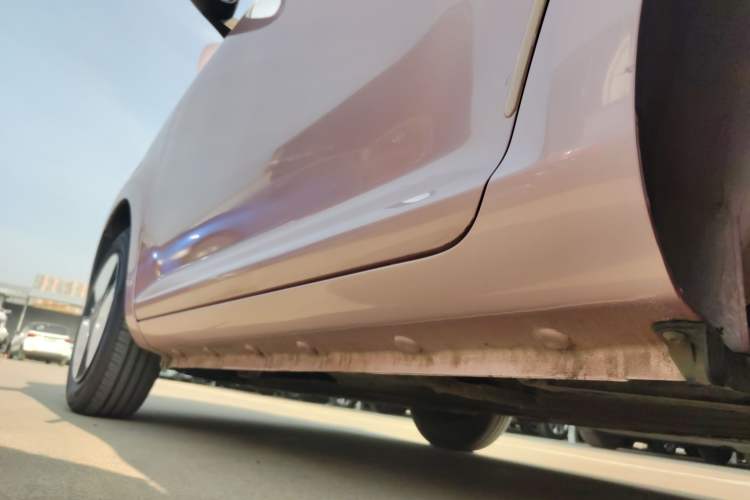 Used CHANGAN NEVO Lumin 2022 210km Sweet Edition Left Side Sill