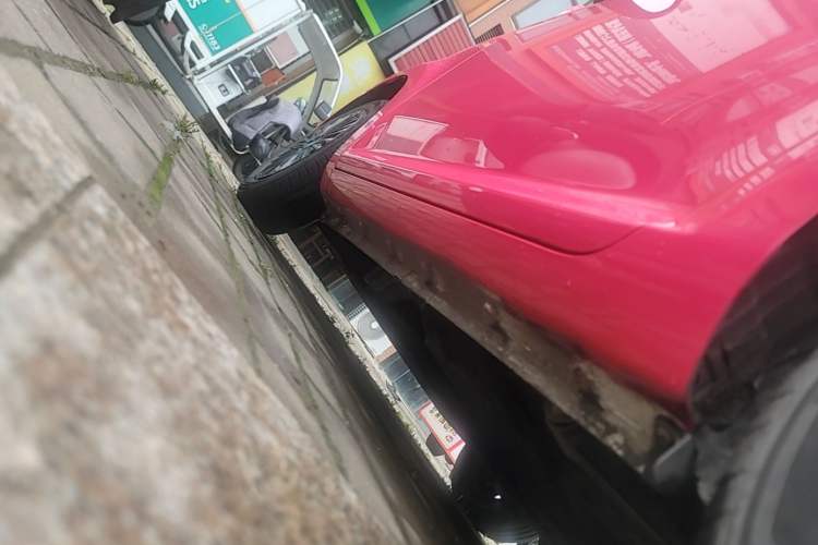 Used CHANGAN NEVO Lumin 2022 155 km – Refreshingly Sweet Edition Left Side Sill