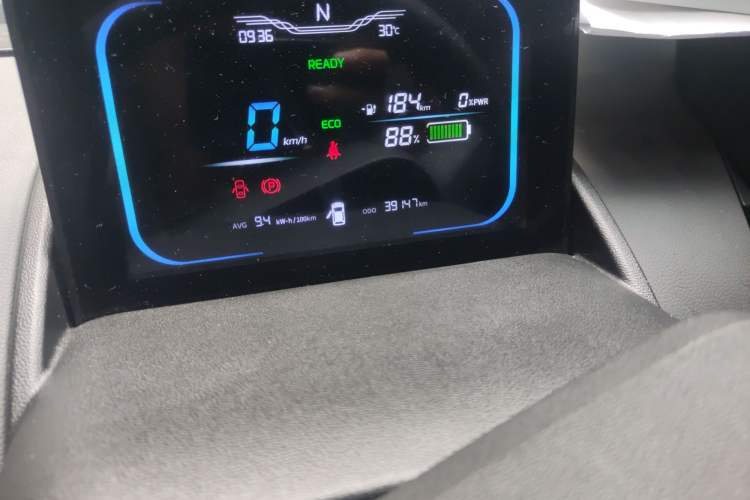 Used CHANGAN NEVO Lumin 2022 210km Sweet Edition Odometer Close Up
