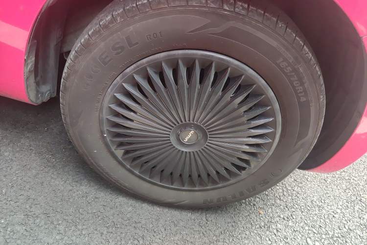 Used CHANGAN NEVO Lumin 2022 210km Sweet Edition Right Front Wheel Hub