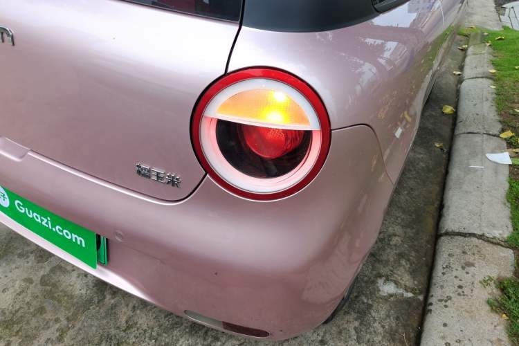 Used CHANGAN NEVO Lumin 2022 155 km – Refreshingly Sweet Edition Right Rear Taillight